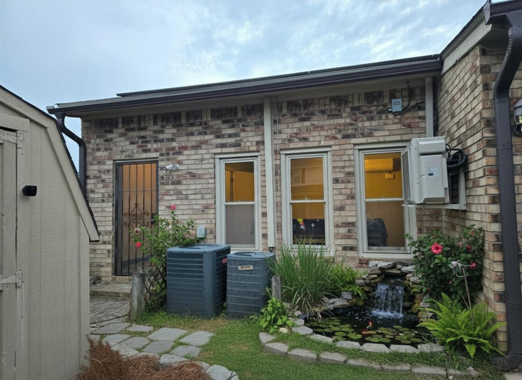 5557 Evelyn Drive Photo 4