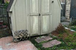 5557 Evelyn Drive photo 4