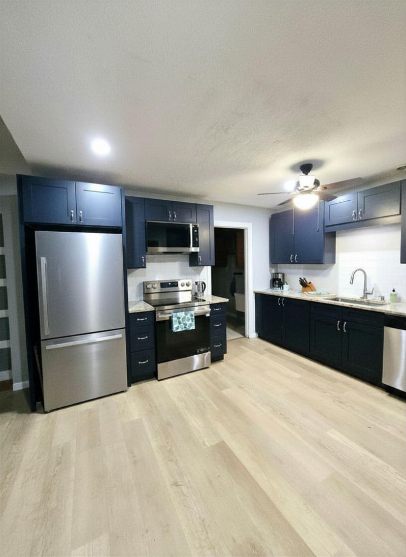 5557 Evelyn Drive Photo 6