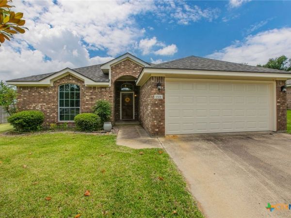 1501 Loving Trail , Belton, TX 76513