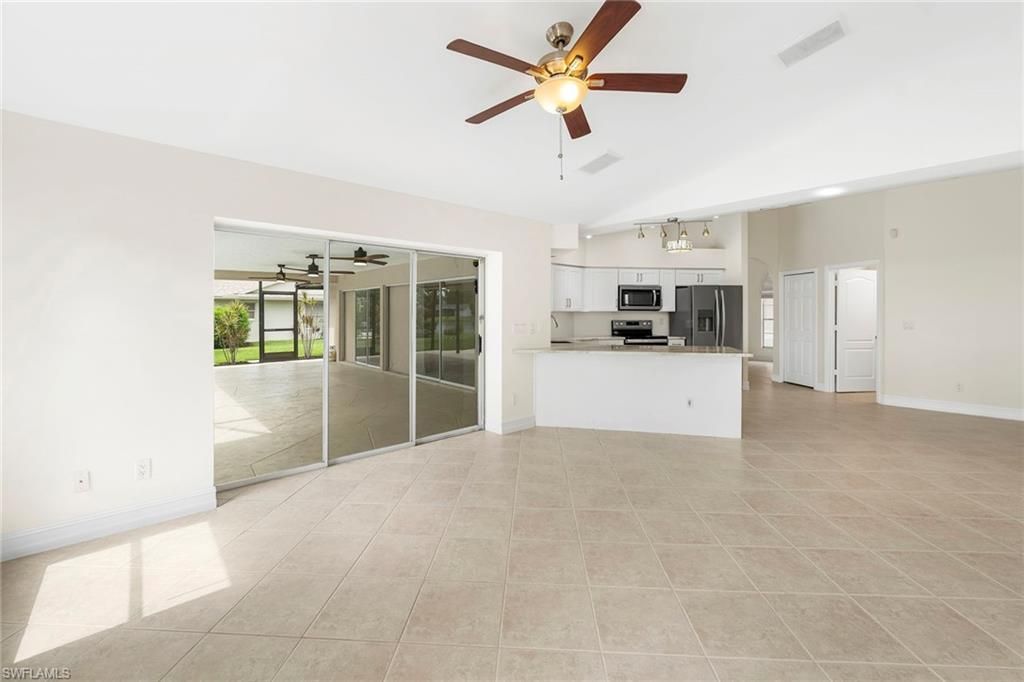 10340 Regent Cir, Naples, FL 34109 Photo