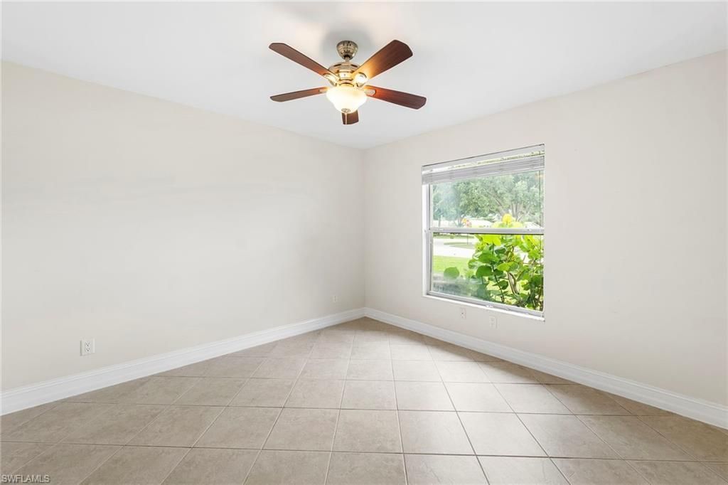 10340 Regent Cir, Naples, FL 34109 Photo