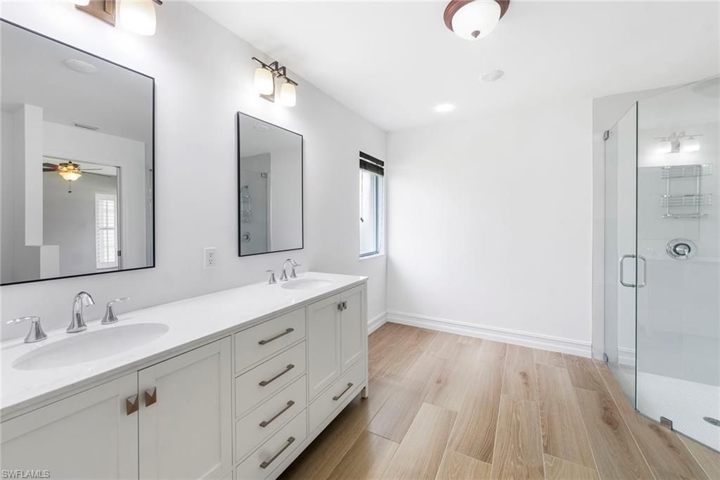 10340 Regent Cir, Naples, FL 34109 Photo