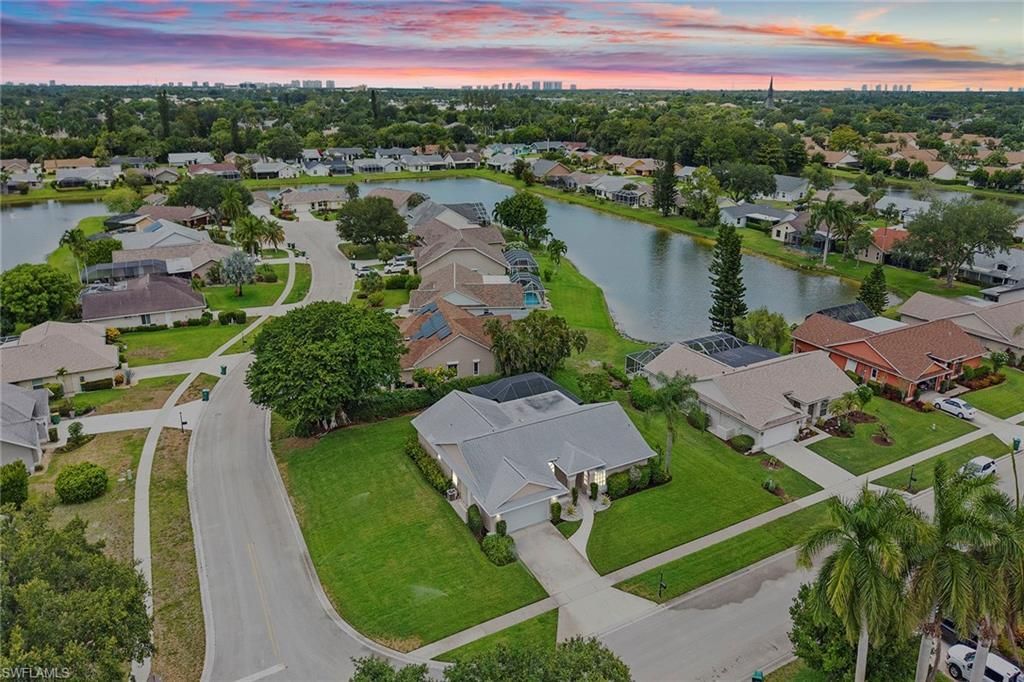 10340 Regent Cir, Naples, FL 34109 Photo