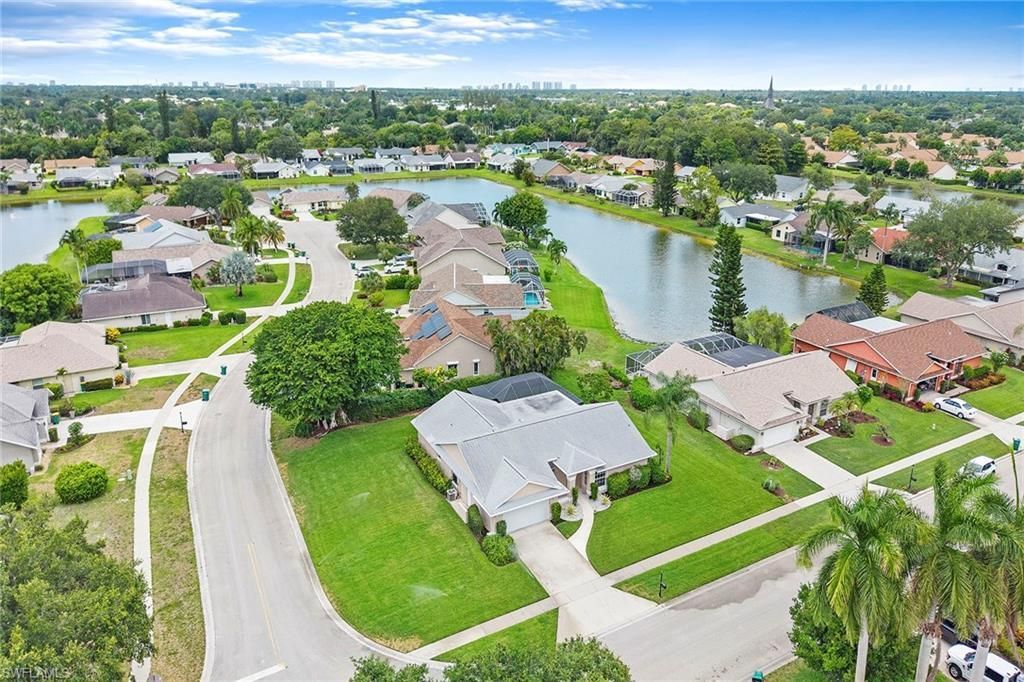 10340 Regent Cir, Naples, FL 34109 Photo