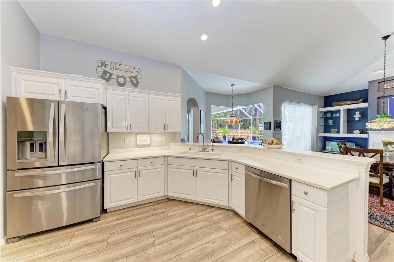 4471 Mcintosh Lake Avenue, Sarasota, FL 34233 Photo
