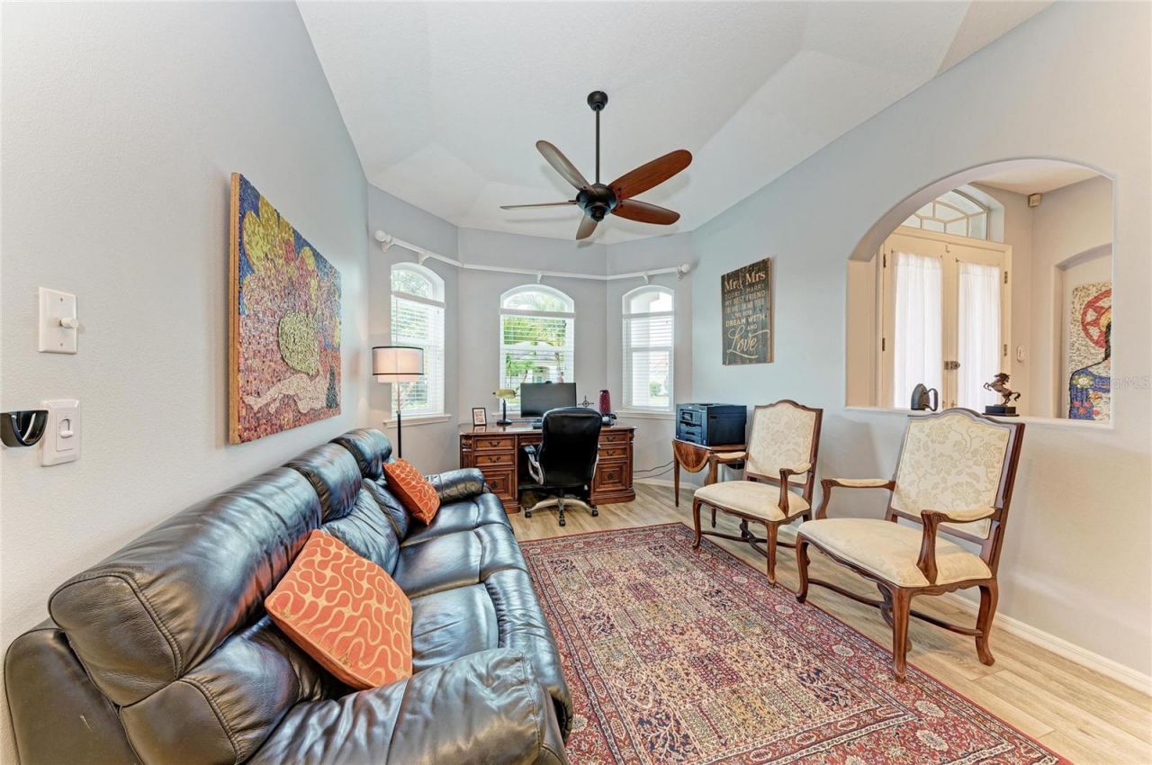 4471 Mcintosh Lake Avenue, Sarasota, FL 34233 Photo
