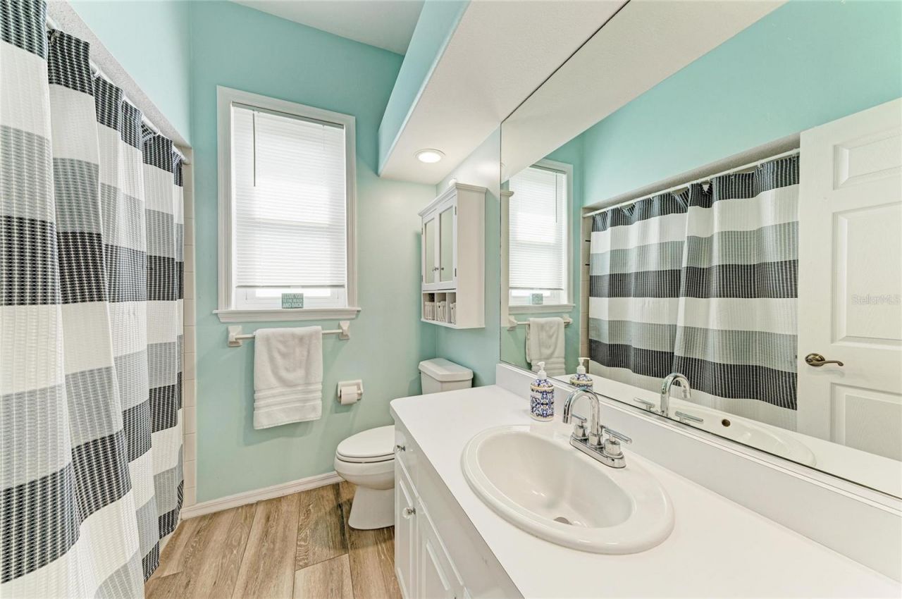 4471 Mcintosh Lake Avenue, Sarasota, FL 34233 Photo