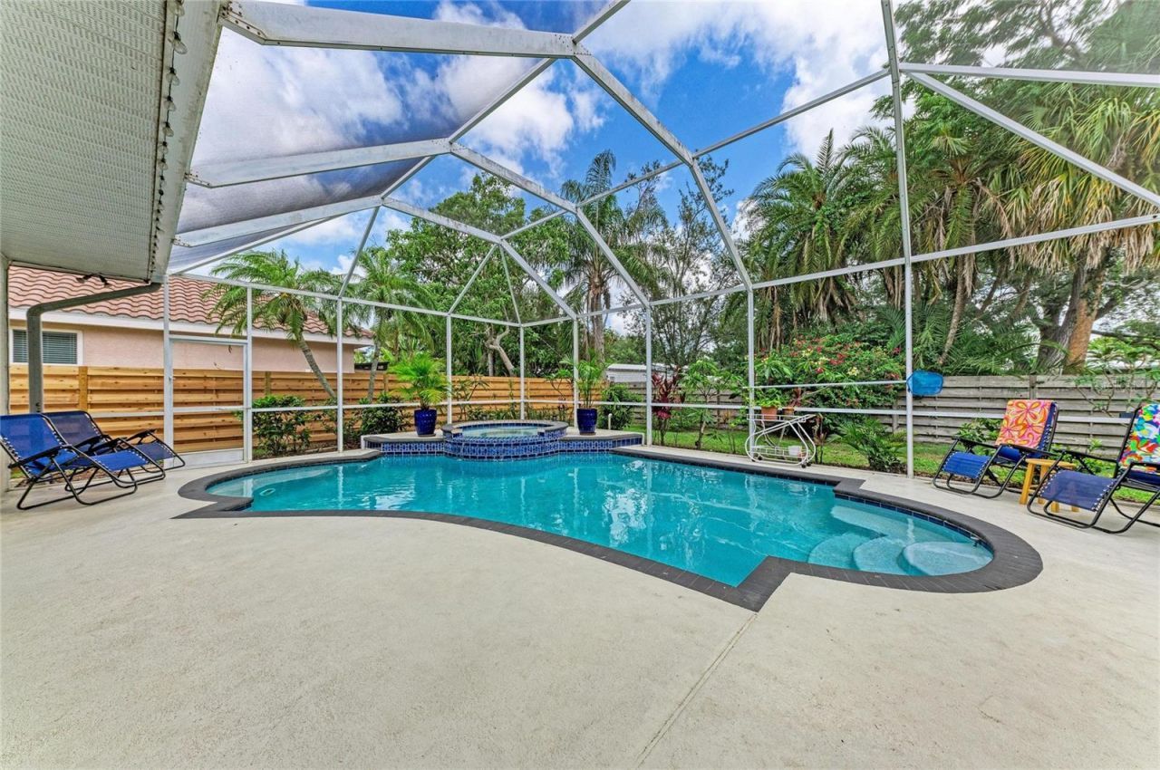 4471 Mcintosh Lake Avenue, Sarasota, FL 34233 Photo