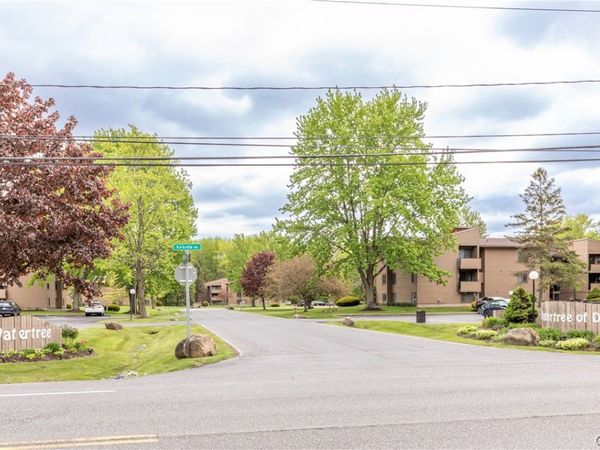 156 Watertree Drive, East Syracuse, NY 13057