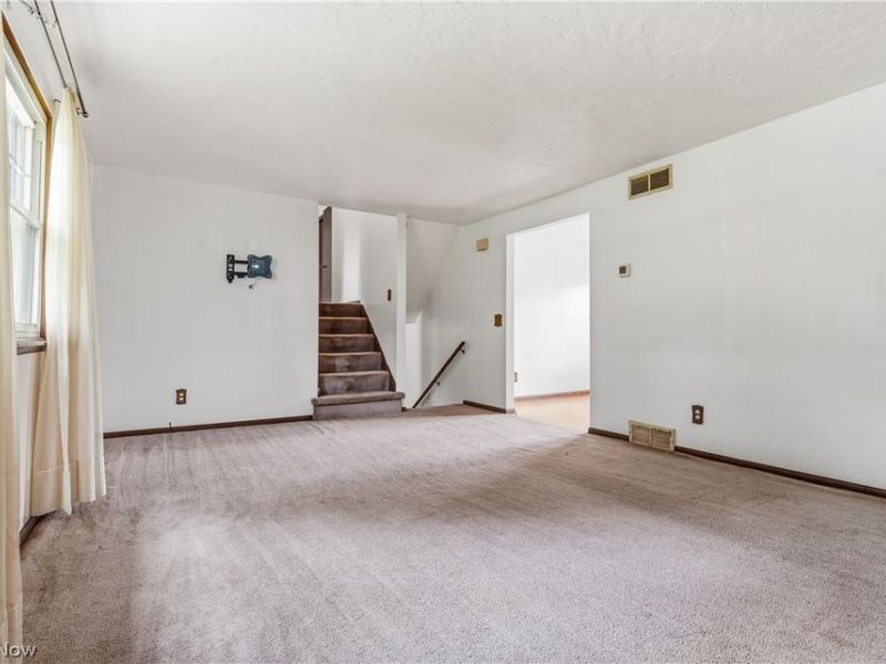 8572 Greenmeadow Avenue NW, Canal Fulton, OH 44614 Photo 11
