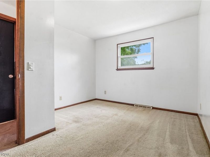 8572 Greenmeadow Avenue NW, Canal Fulton, OH 44614 Photo 17