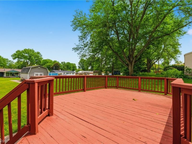 8572 Greenmeadow Avenue NW, Canal Fulton, OH 44614 Photo 21