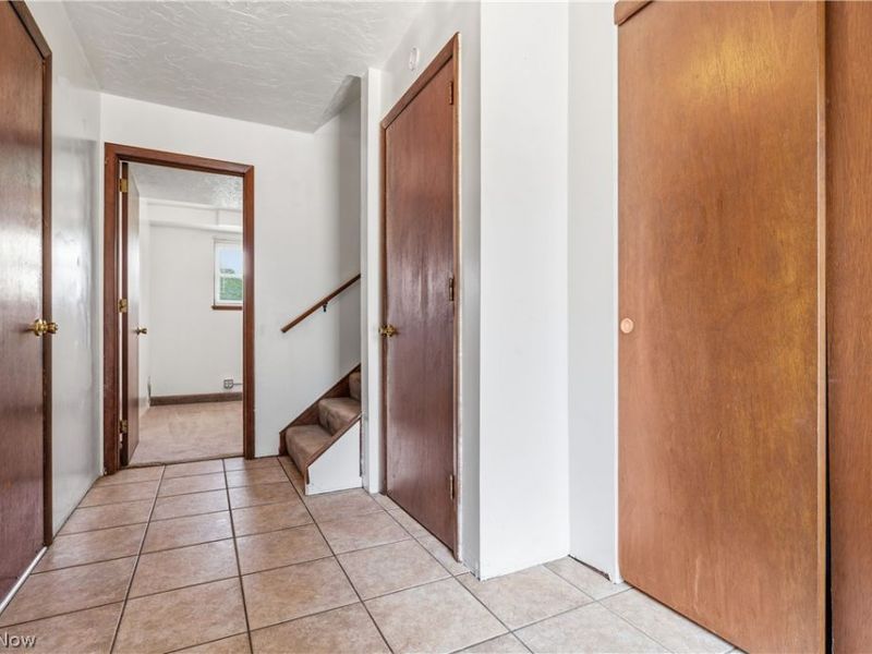 8572 Greenmeadow Avenue NW, Canal Fulton, OH 44614 Photo 6