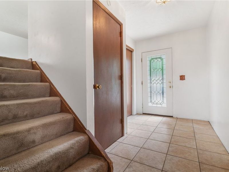8572 Greenmeadow Avenue NW, Canal Fulton, OH 44614 Photo 7