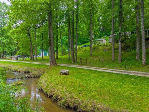 224 Cochrans Creek, Robbinsville, NC 28771