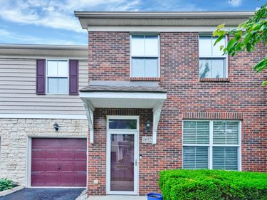 1652 Nature Drive, Unit 22, Grove City, OH 43123