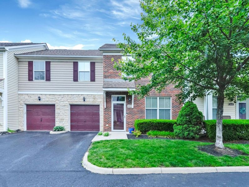 1652 Nature Drive, Unit 22, Grove City, OH 43123 Photo 2