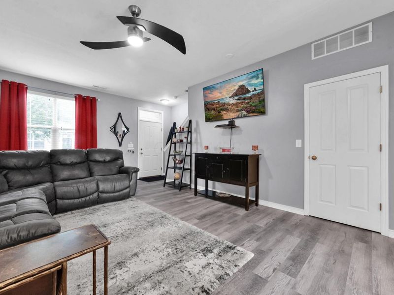 1652 Nature Drive, Unit 22, Grove City, OH 43123 Photo 8