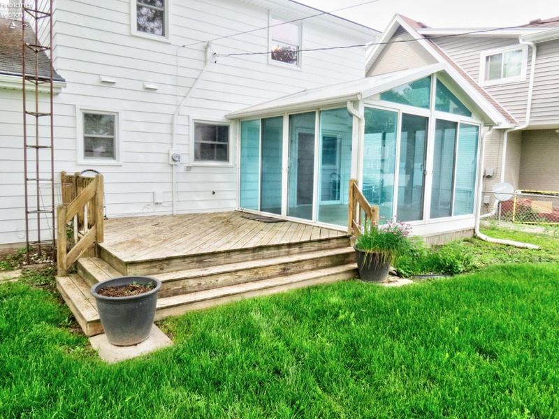 3322 Cromwell Drive, Oregon, OH 43616 Photo 3