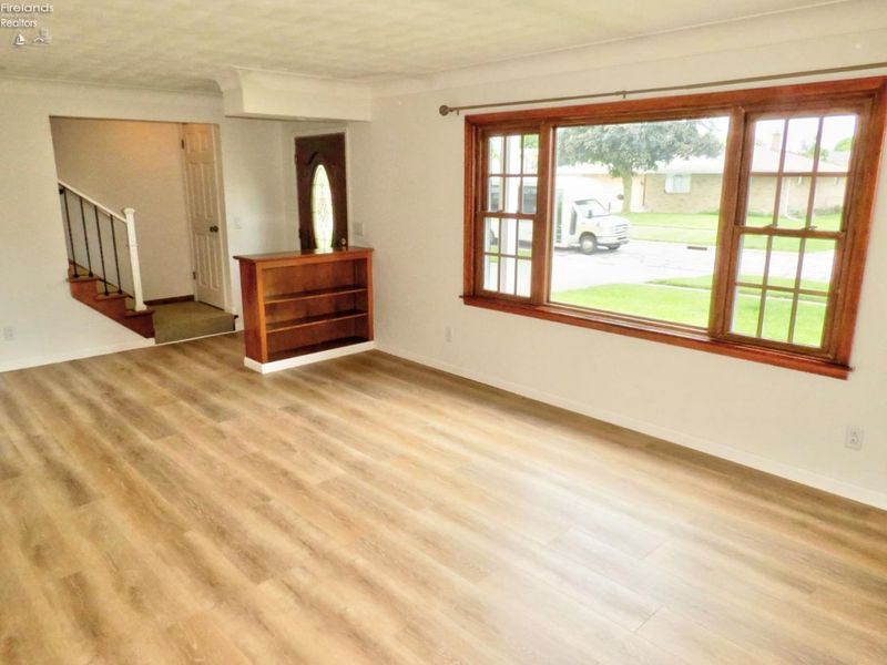 3322 Cromwell Drive, Oregon, OH 43616 Photo 5