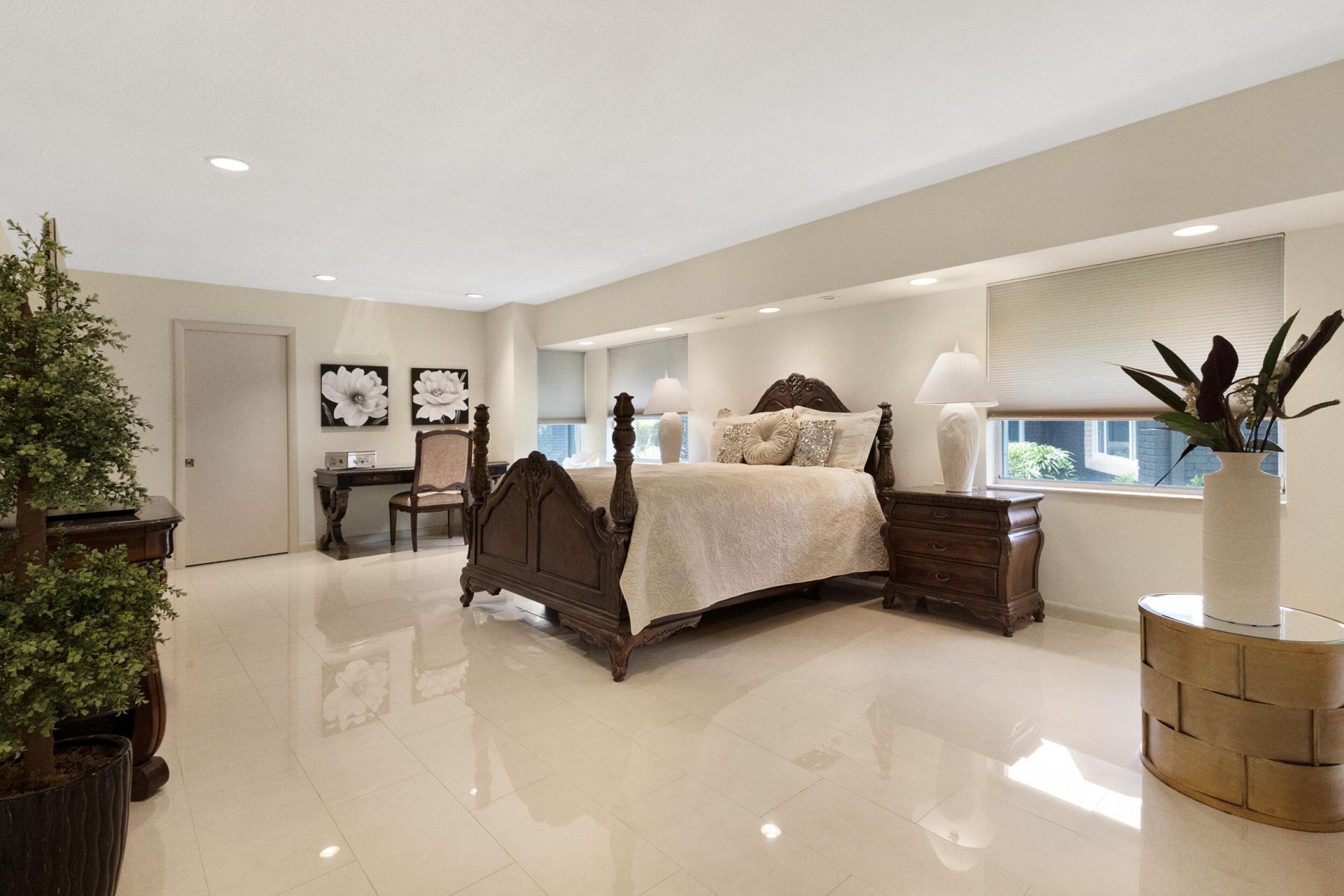 6201 Royal Poinciana Lane, Tamarac, FL 33319 Photo