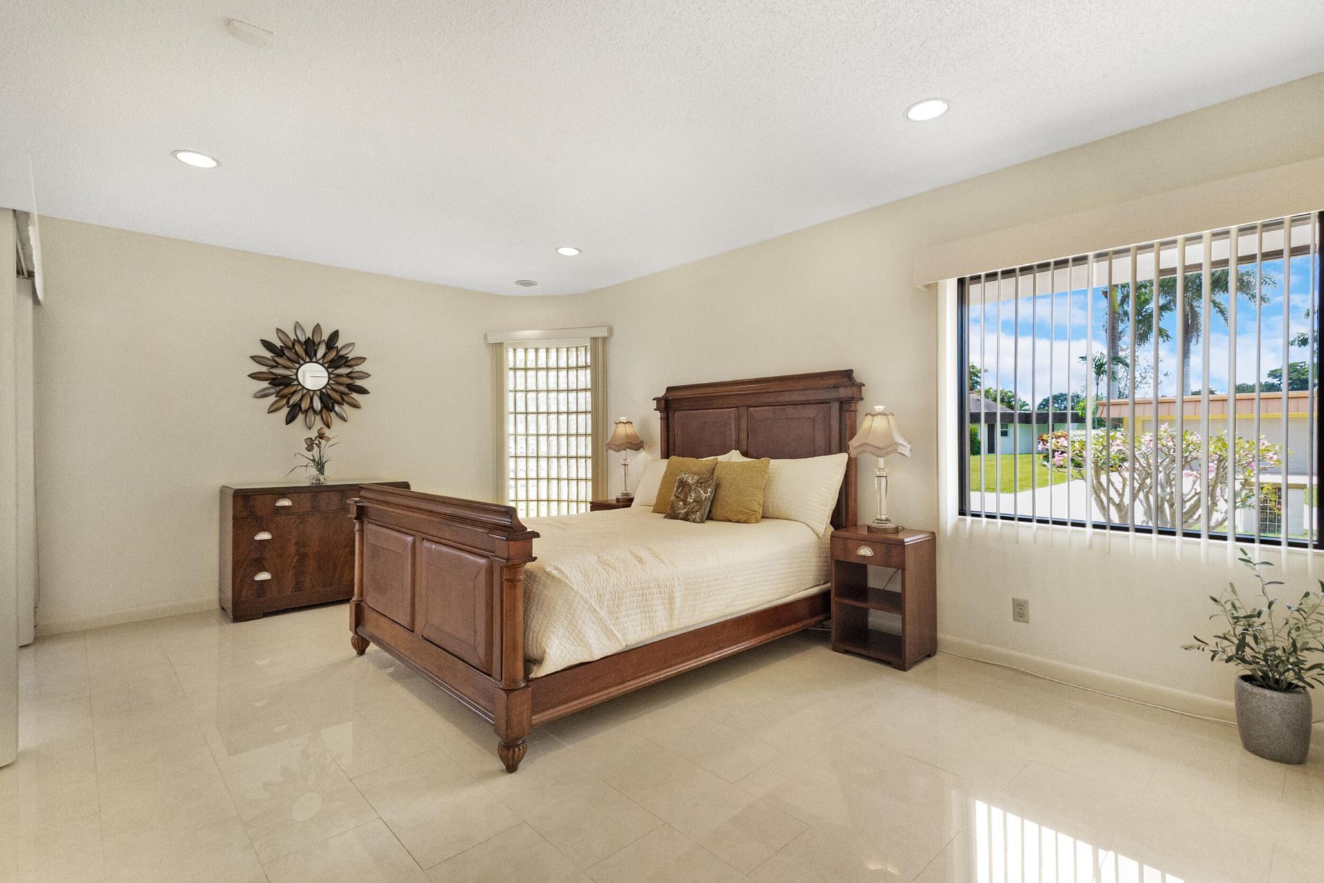 6201 Royal Poinciana Lane, Tamarac, FL 33319 Photo