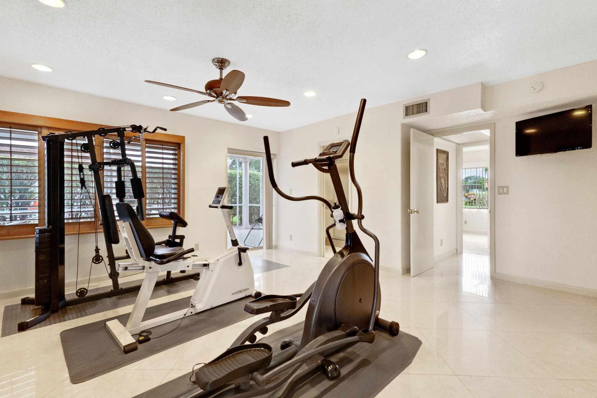 6201 Royal Poinciana Lane, Tamarac, FL 33319 Photo