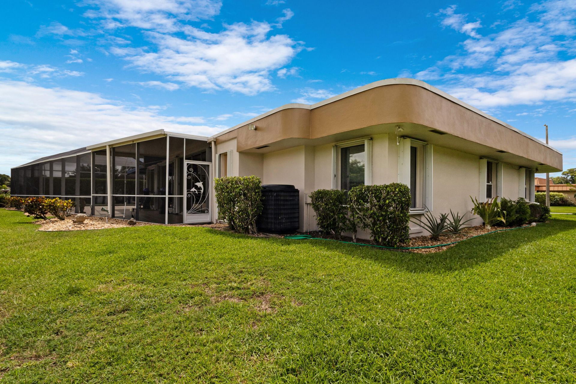 6201 Royal Poinciana Lane, Tamarac, FL 33319 Photo
