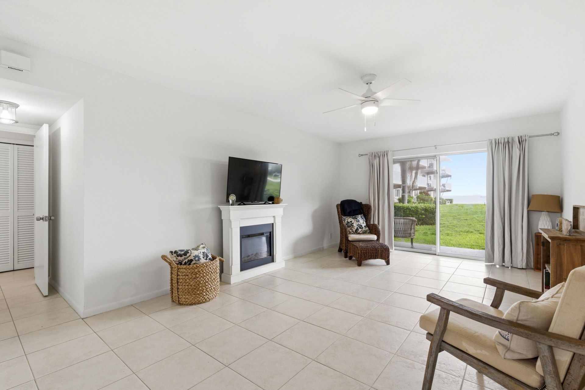 311 E Ocean Avenue, Unit 104, Lantana, FL 33462 Photo