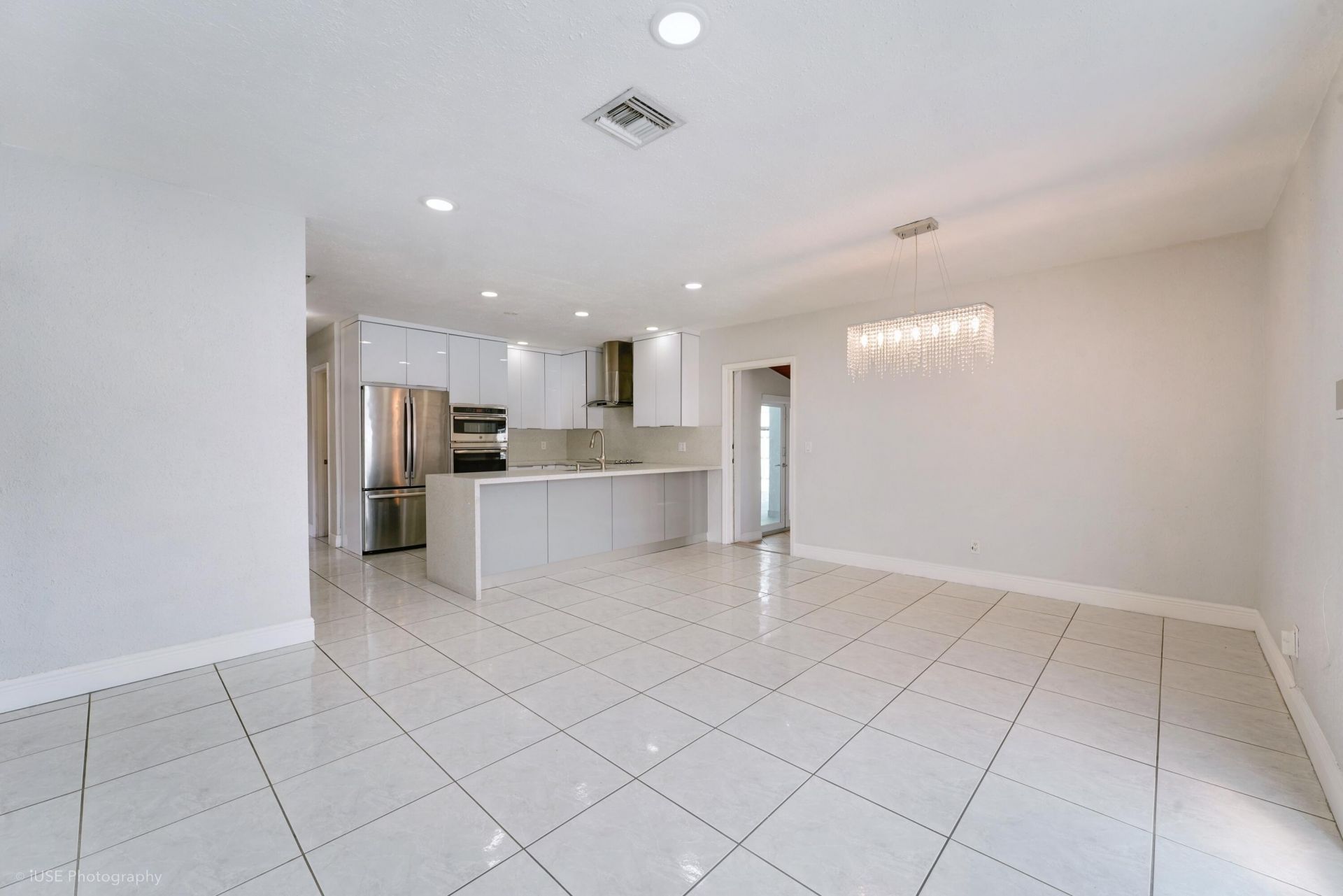 6660 W 13th Avenue, Hialeah, FL 33012 Photo