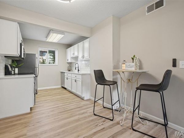 82 Lemans Court, Unit 82, Lake St Louis, MO 63367