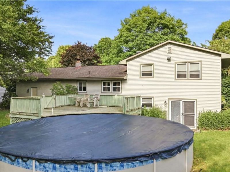 466 Wendemere Drive, Hubbard, OH 44425 Photo 4