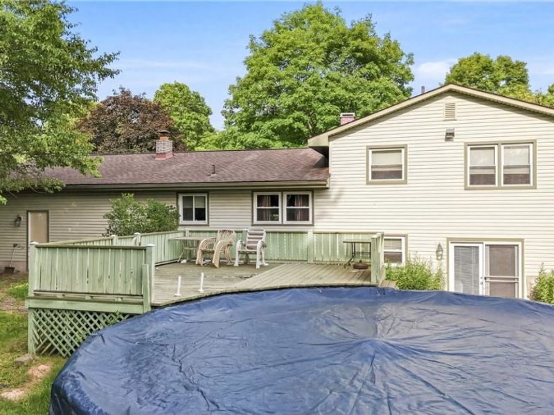 466 Wendemere Drive, Hubbard, OH 44425 Photo 5