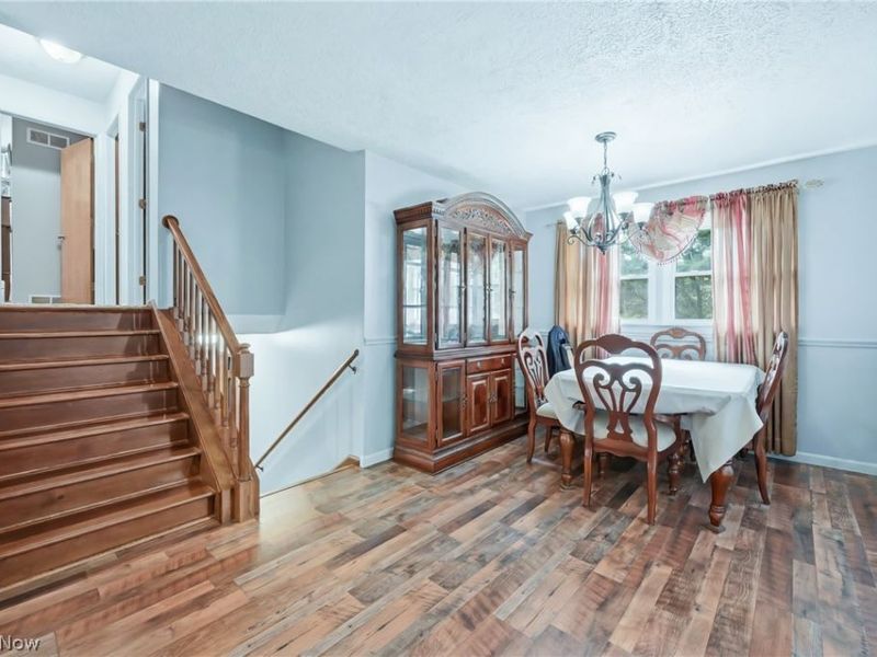 466 Wendemere Drive, Hubbard, OH 44425 Photo 9