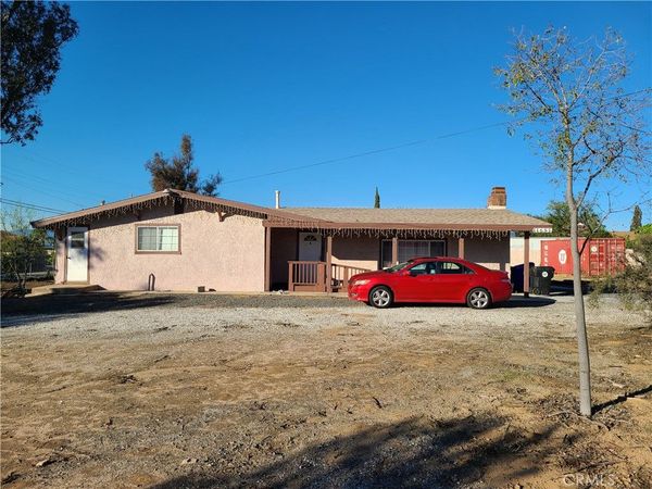 11685 Holmes, Jurupa Valley, CA 91752