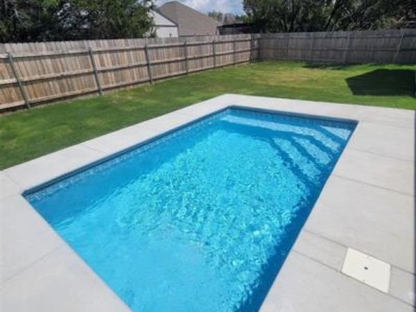 4825 Wichita Street, Granbury, TX 76048