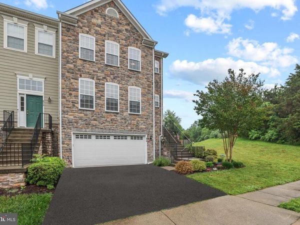 874 STONEFIELD SQUARE NE , LEESBURG, VA 20176