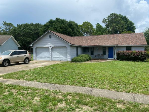 113 E Walker Circle, Crestview, FL 32539