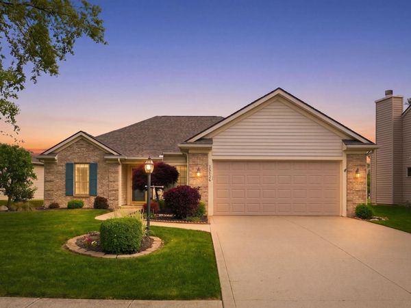 15126 S Harbourside Drive, Fort Wayne, IN 46814