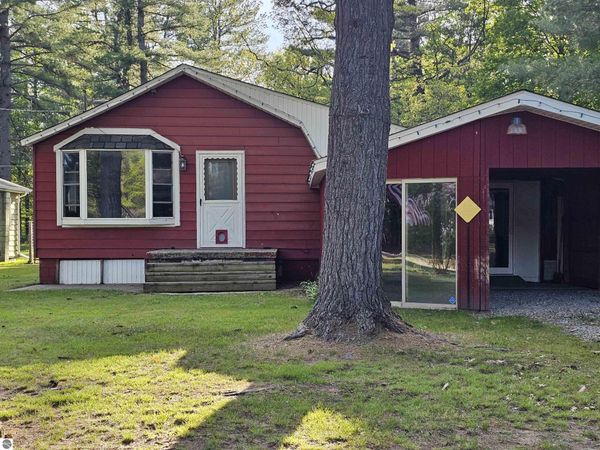 4733 Zella Drive, Hale, MI 48739