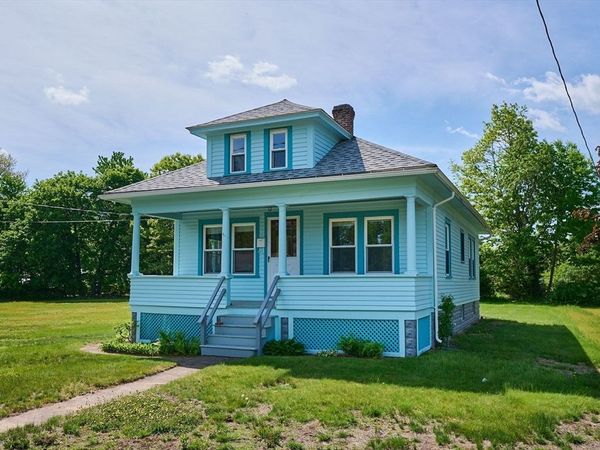 52 Knipfer Ave, Easthampton, MA 01027