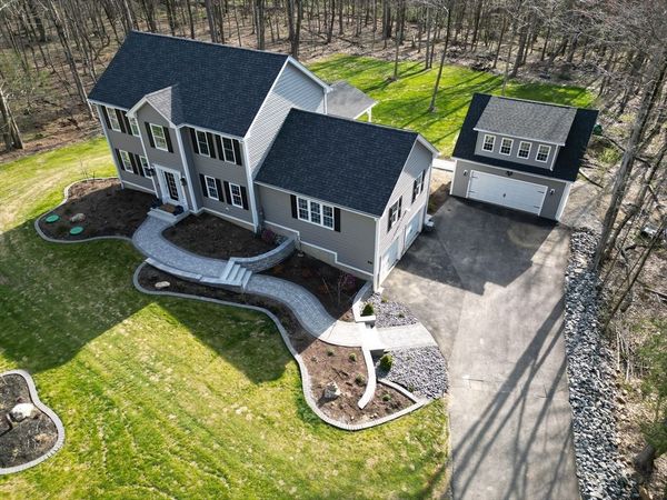 99 Glenwood Pl Ext, Rutland, MA 01543