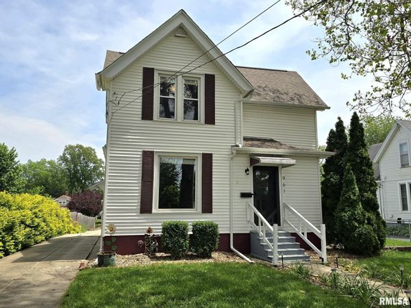 961 BEECHER Avenue, Galesburg, IL 61401