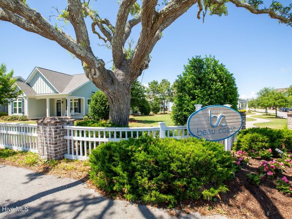 2115 Lennoxville Road, Beaufort, NC 28516