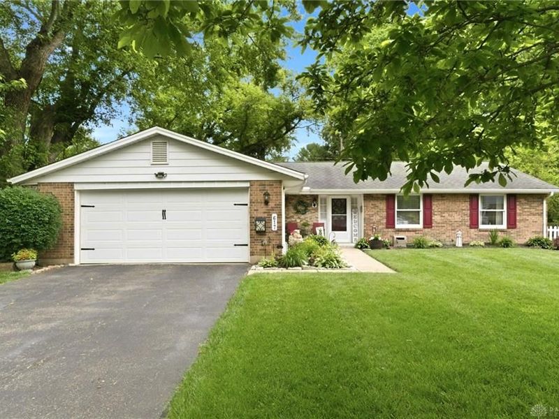 617 Marshall Drive, Xenia, OH 45385 Photo 2