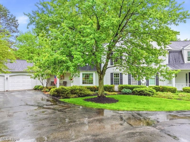 104 Manor Brook Drive, Chagrin Falls, OH 44022 Photo 1