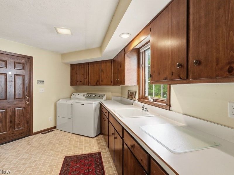 104 Manor Brook Drive, Chagrin Falls, OH 44022 Photo 21