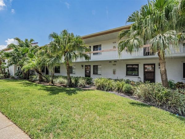 112 LAKEVIEW PLACE , Unit 12, OLDSMAR, FL 34677