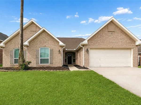128 EVANGELINE Trace , Belle Chasse, LA 70037